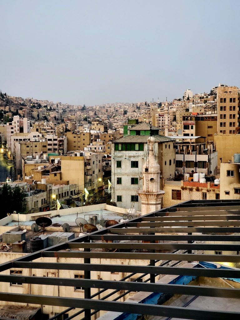 Buildings crowded on the mountainside of Amman